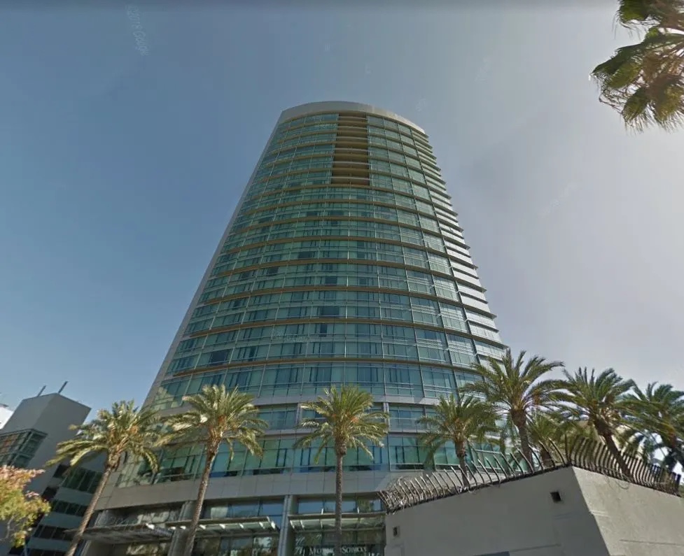 Metropolitan Condos